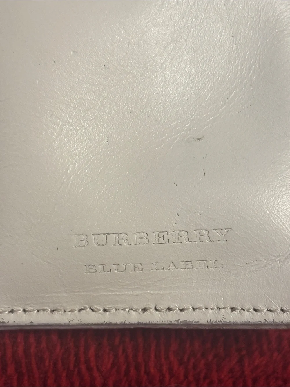 Burberryblu label  Cream and Beige Buckle Accent kisslock  Wallet